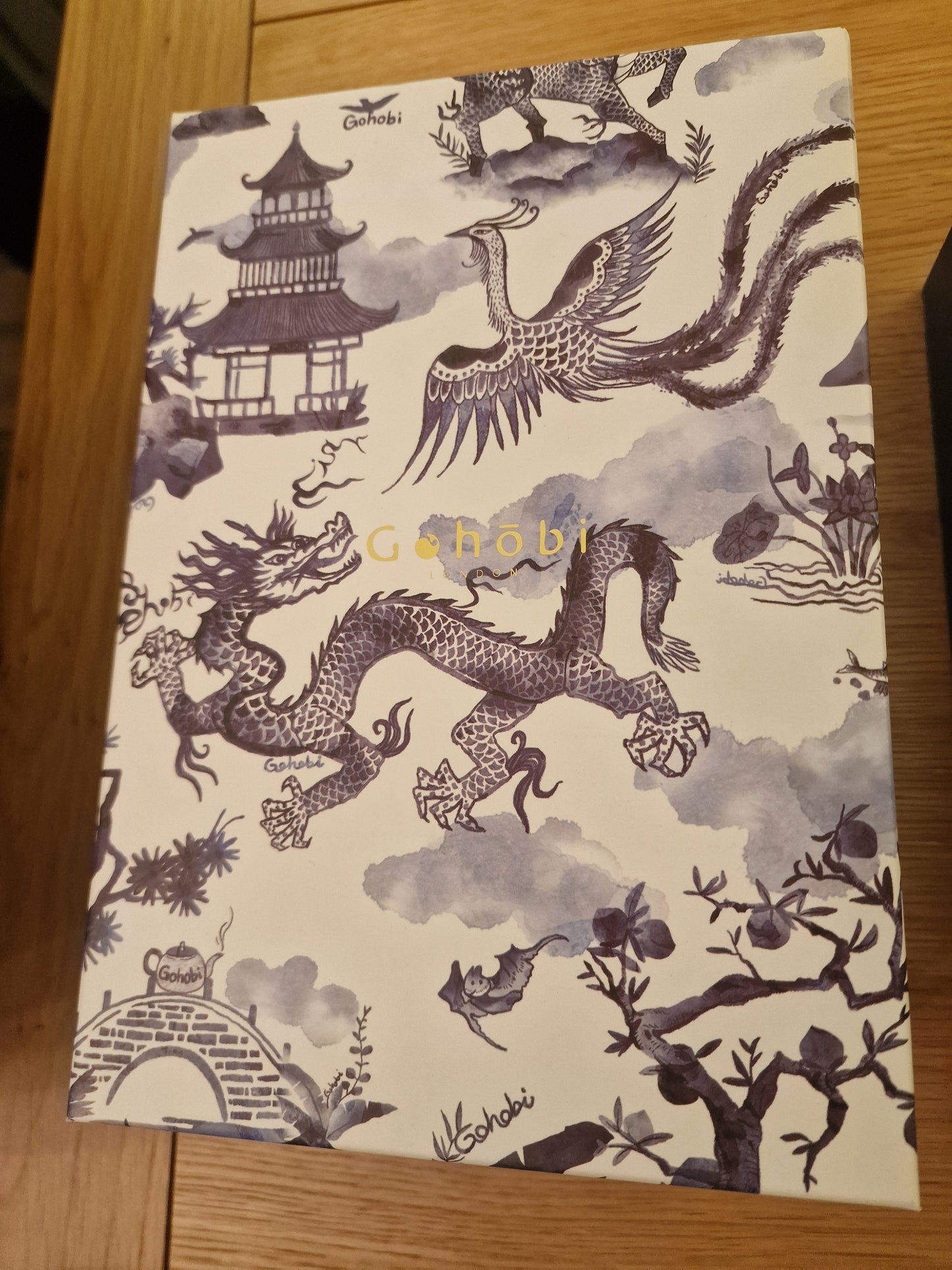 Gohobi A Set of 5 Pairs of Wooden Chopsticks with Cat Rests (Type c)