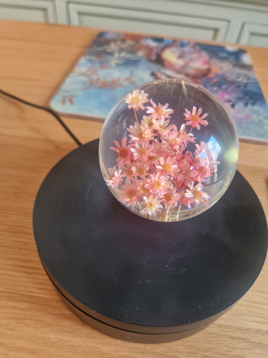 Daisy Crystal Resin Lens Ball 70mm