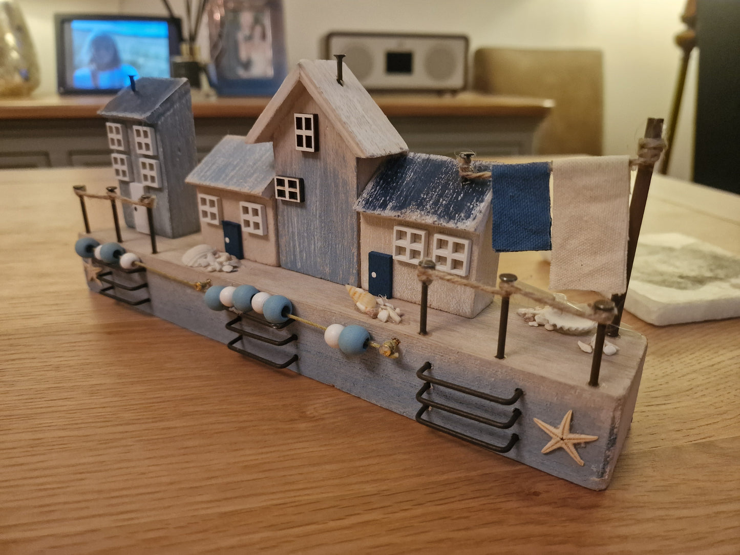 Harbourside Scene with 4 Cottages, W25cm -Good quality!
