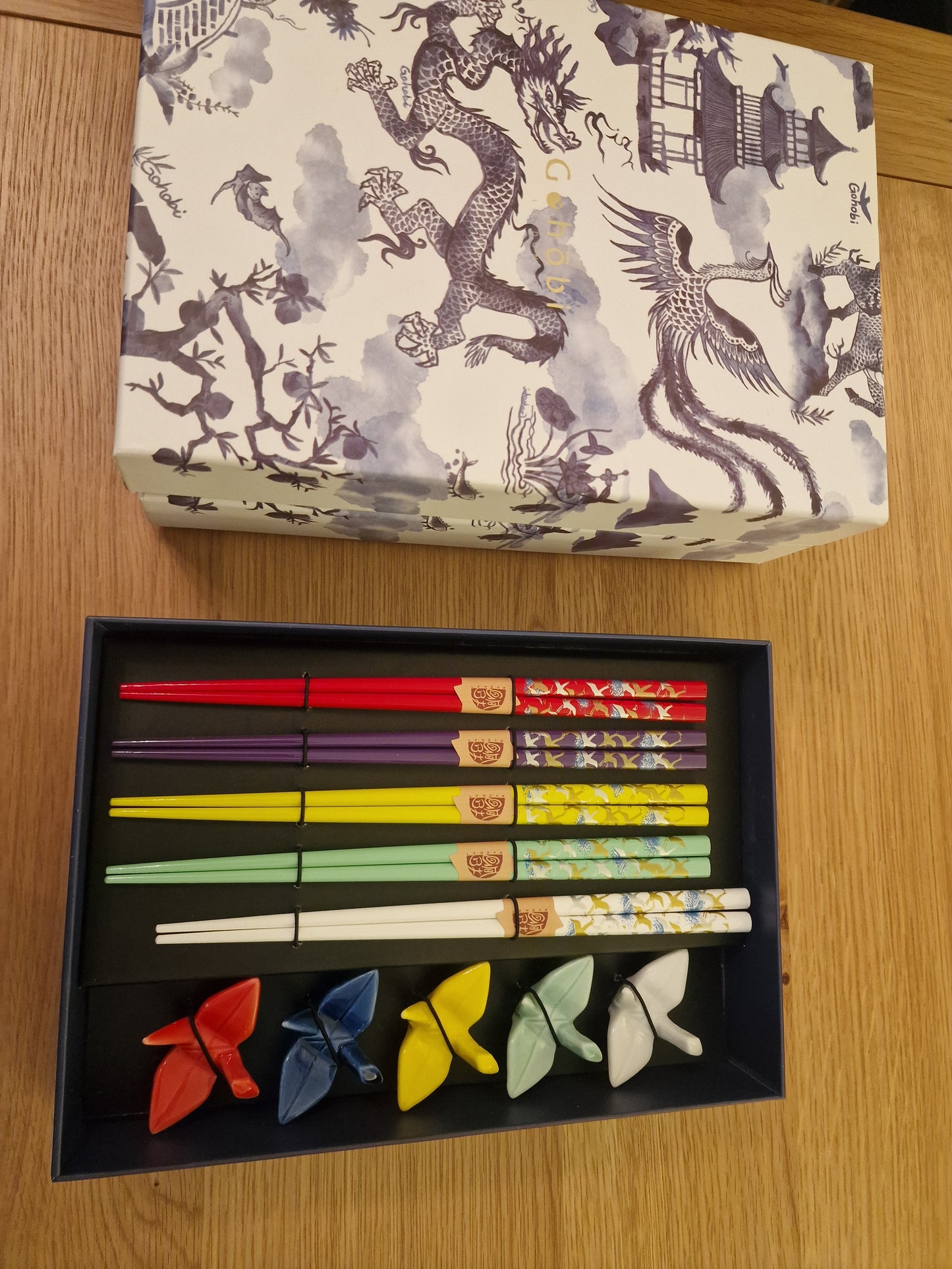 Gohobi A Set of 5 Pairs of Swan Wooden Chopsticks and Rests