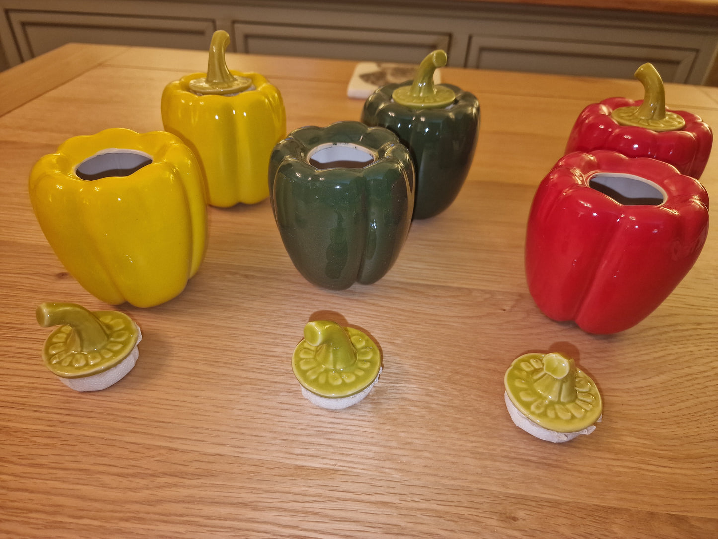 Pepper Shaped Food Container Storage