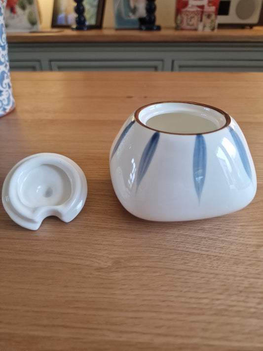 Japanese Hand-painted Ceramic Spice Jar Size: 10.5cm x 8.5cm