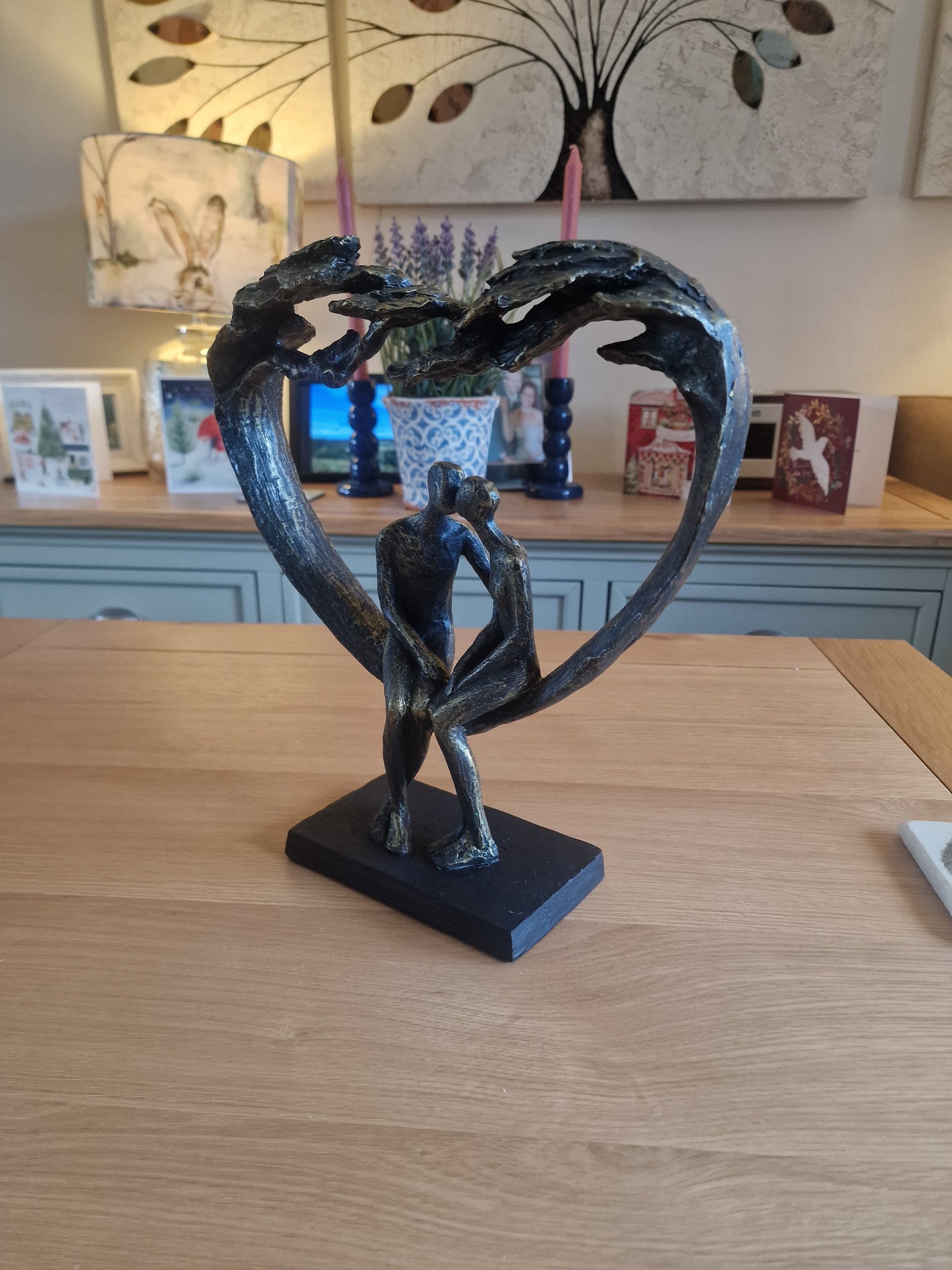 Sitting Couple Under Heart Tree - H30cm