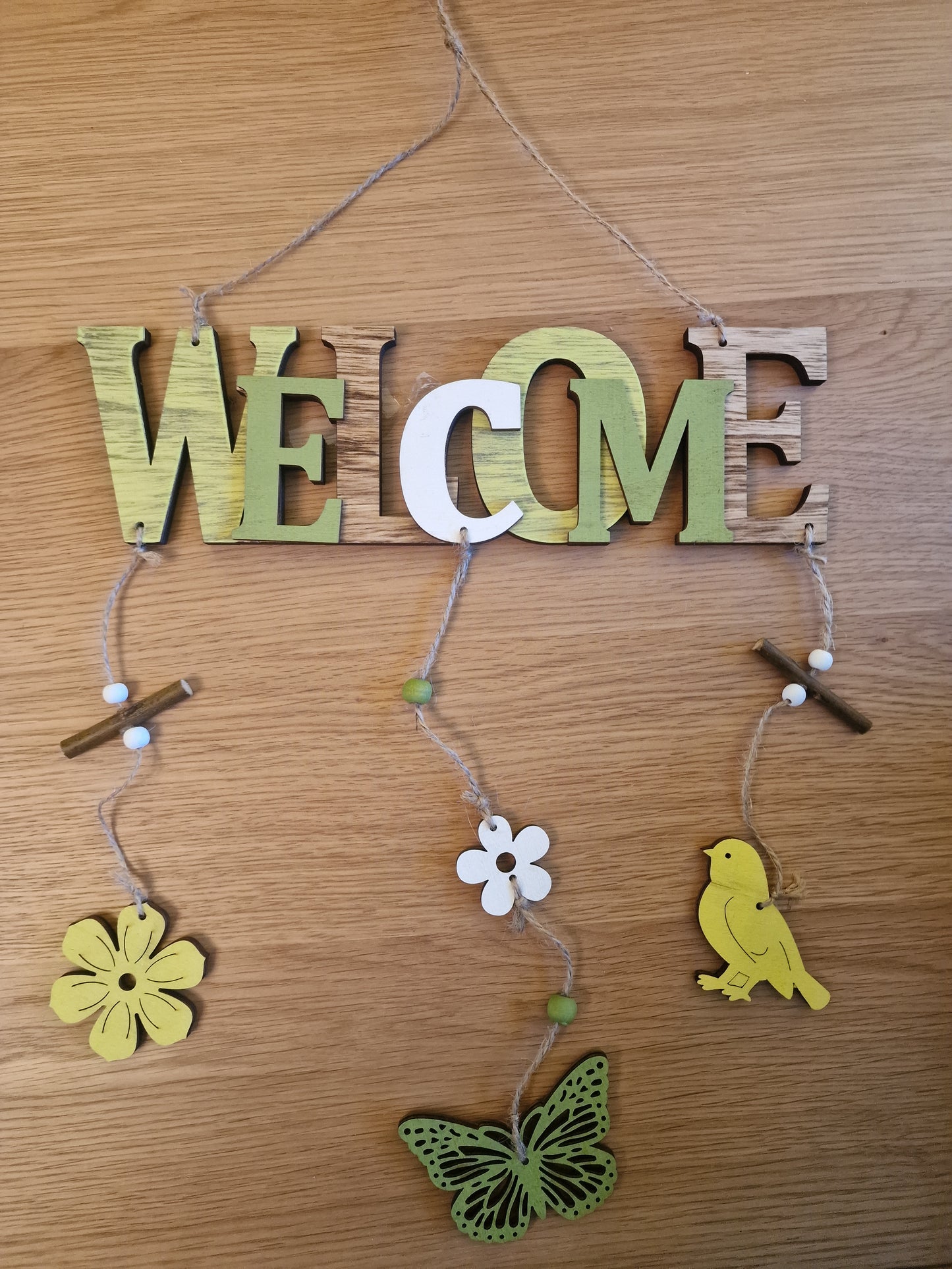 Spring "Welcome" Mobile Sign in green. Pretty!