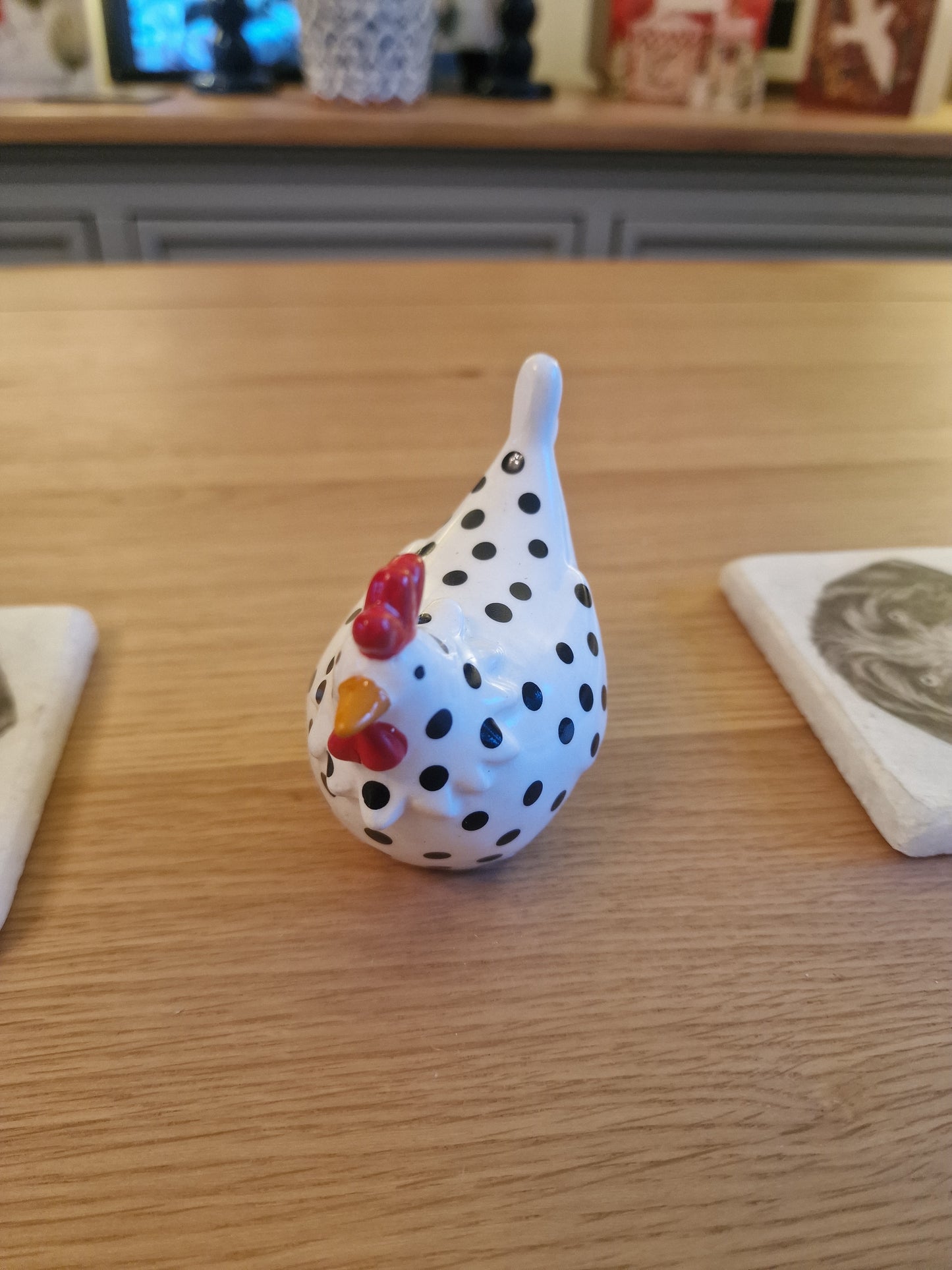 White Dotty Chicken H9.2cm x W5.4cm