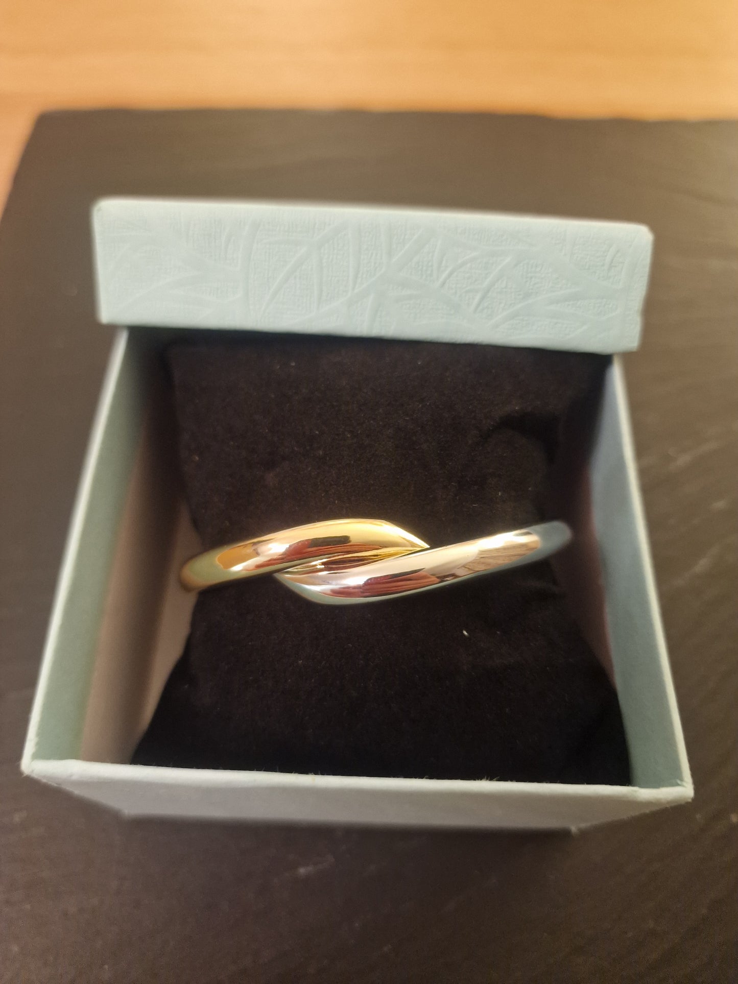 Crossover Bangle (in Gift Box) - Gold/Silver