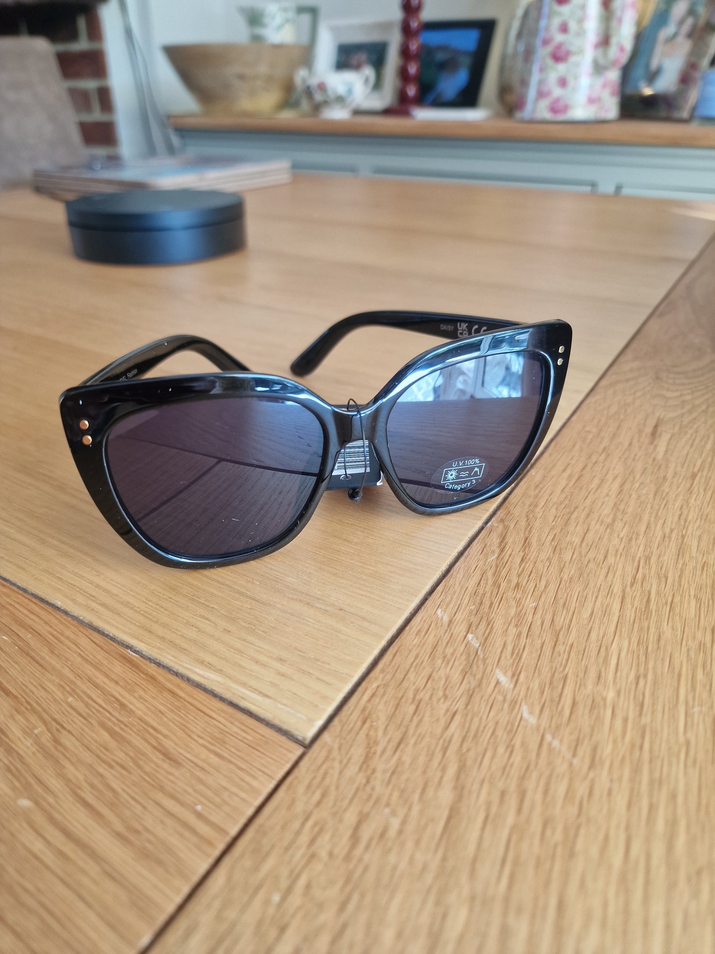 Dais Ladies Fashion Sunglasses