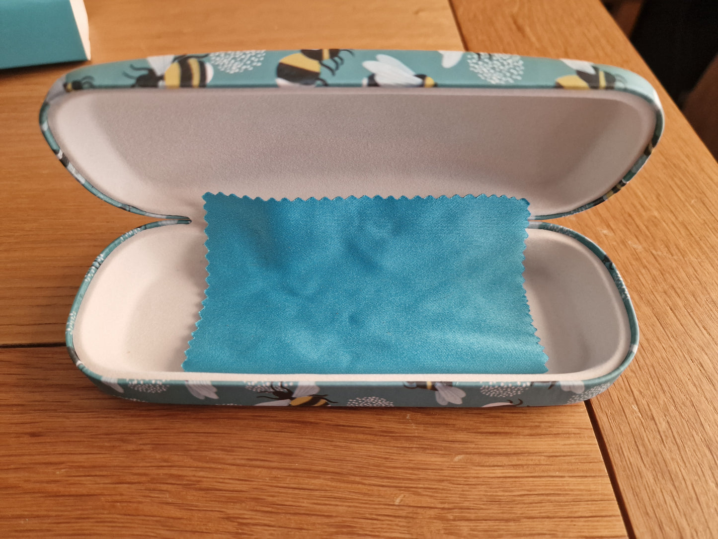 Garden Bee Design Glasses Case