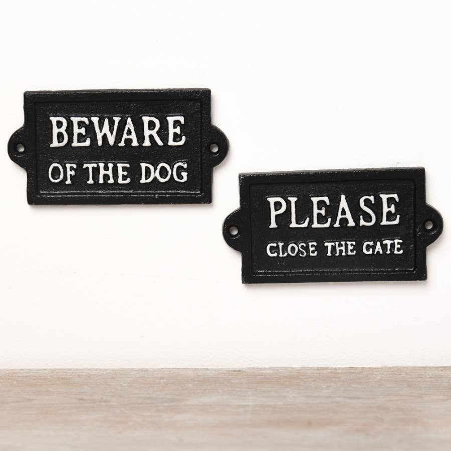 Beware Of The Dog Sign, 12.7cm in Cast iron, Jet Black.