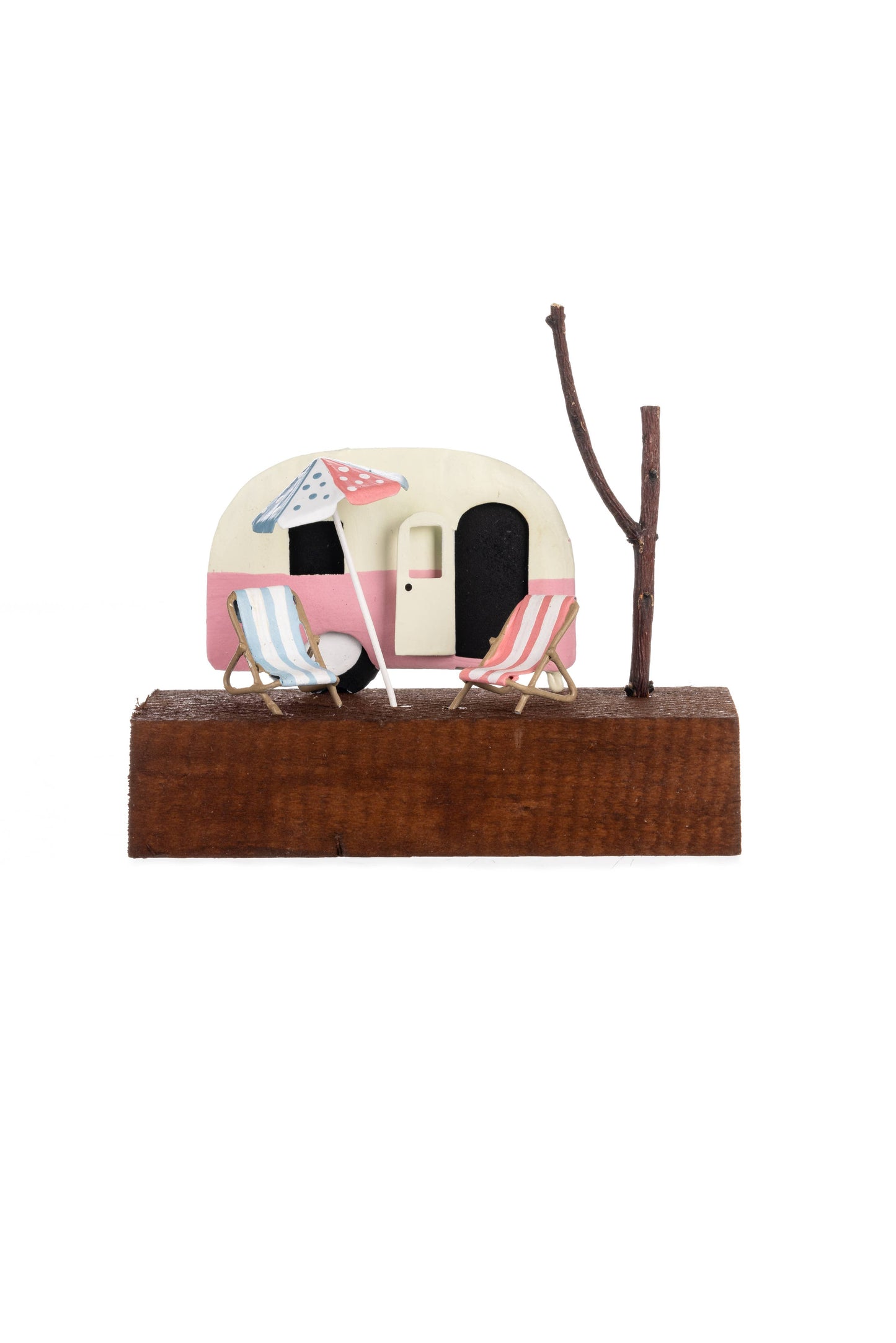 Chilled Out Pink Caravan Scene