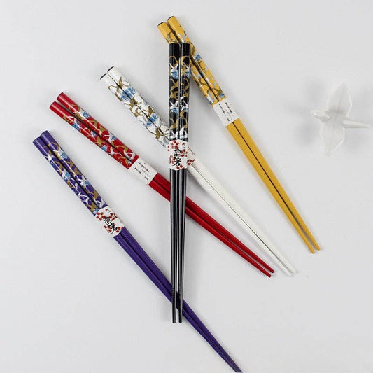 Gohobi A Set of 5 Pairs of Wooden Chopsticks with Cat Rests (Type c)