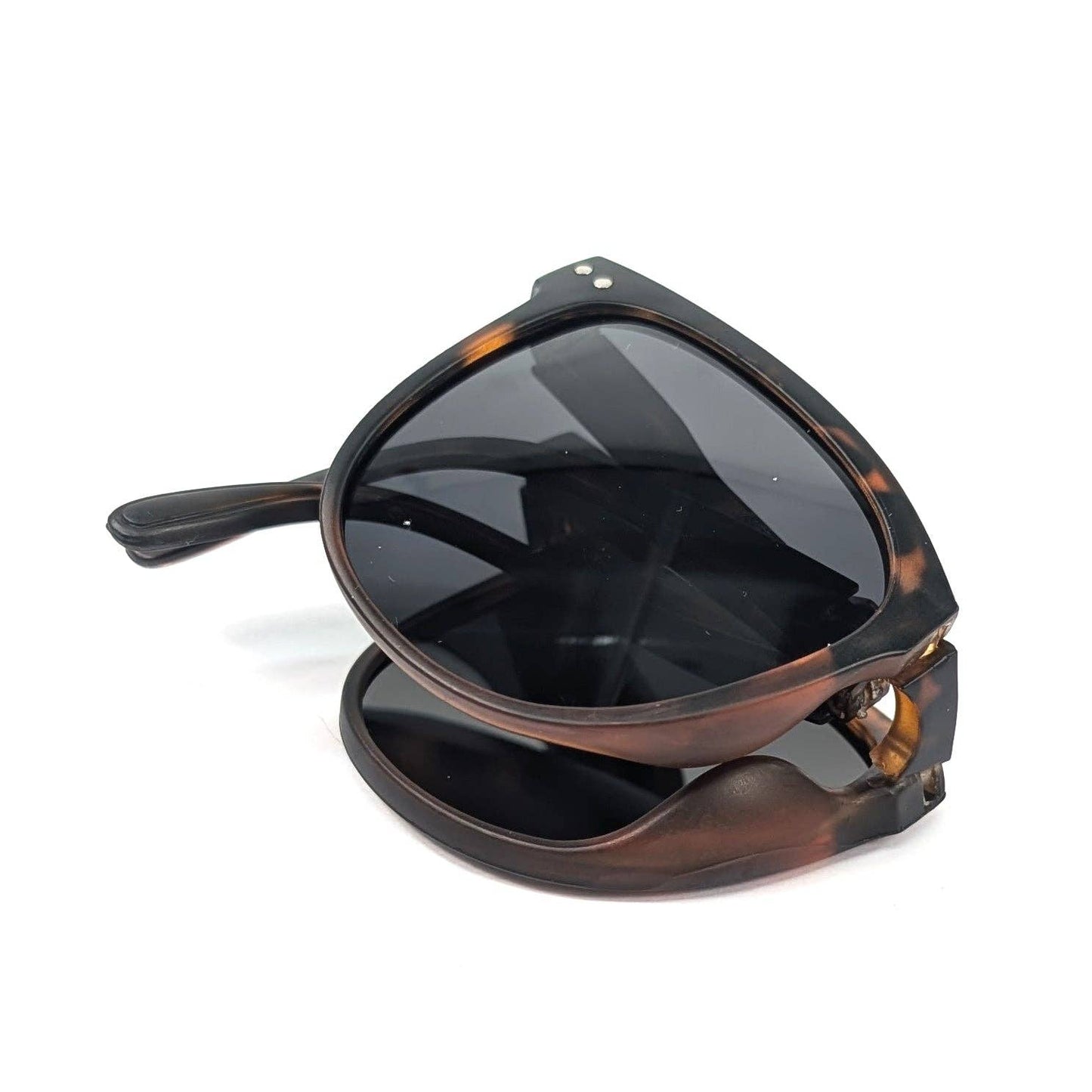 Sorelli - Matte Foldable Polarised Sunglasses (with Case & Cleaner) - Tortoise Shell