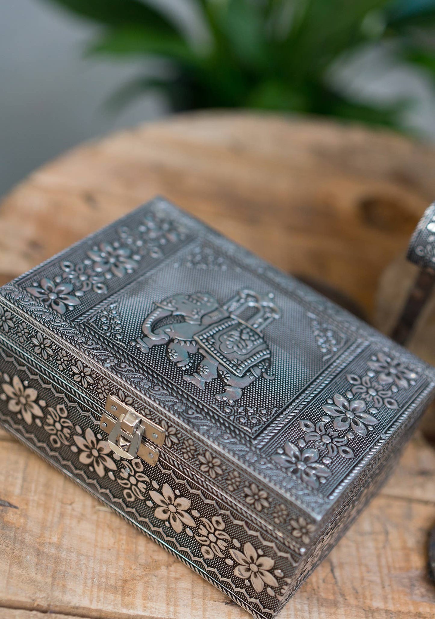 Elephant Design Jewellery Box in Silver with Mirror